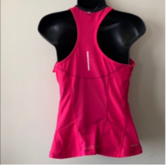 Nike  Red Tank, M.  Winter Sale - Picture 3 of 8